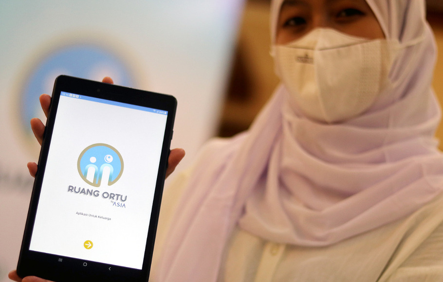 Ruang Ortu by ASIA, aplikasi digital parenting pertama di Indonesia yang memudahkan orangtua dalam mengasuh dan memantau perkembangan anak.