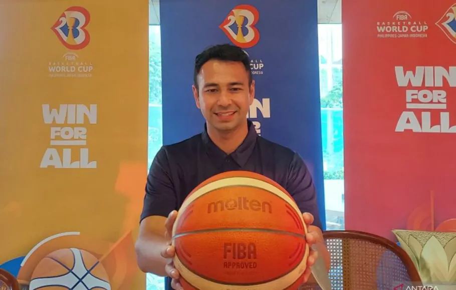 Raffi Ahmad sebagai duta lokal Indonesia dalam Piala Dunia Bola Basket atau FIBA World Cup 2023.