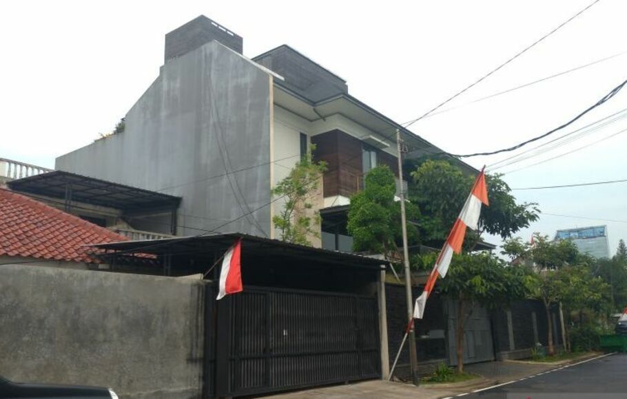 Rumah pribadi Ferdy Sambo di Jalan Saguling III, Kompleks Pertambangan, Duren Tiga, Pancoran, Jakarta Selatan, terlihat sepi pada Jumat, 25 Agustus 2022.