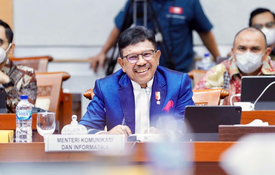 Menkominfo Johnny G Plate dalam rapat kerja dengan Komisi I DPR RI di Ruang Rapat Komisi I DPR RI, Gedung Nusantara II, Kompleks Parlemen, Senayan, Jakarta, Rabu, 7 September 2022.