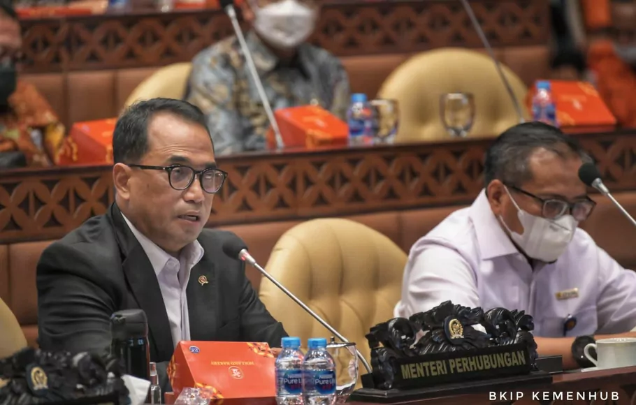 Menteri Perhubungan Budi Karya Sumadi dalam rapat dengar pendapat dengan Komisi V DPR, 8 September 2022.