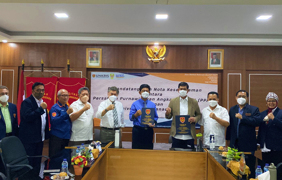 Penandatanganan kesepakatan kerja sama antara Unkris dengan PPAD, di kampus Unkris Jatiwaringin, Bekasi, Jawa Barat.