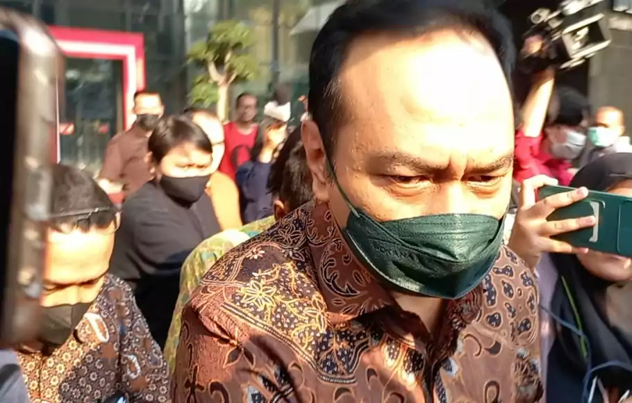 Pengusaha Sigid Haryo Wibisono selesai menjalani pemeriksaan di Gedung Merah Putih KPK, Jakarta, Selasa, 27 September 2022.