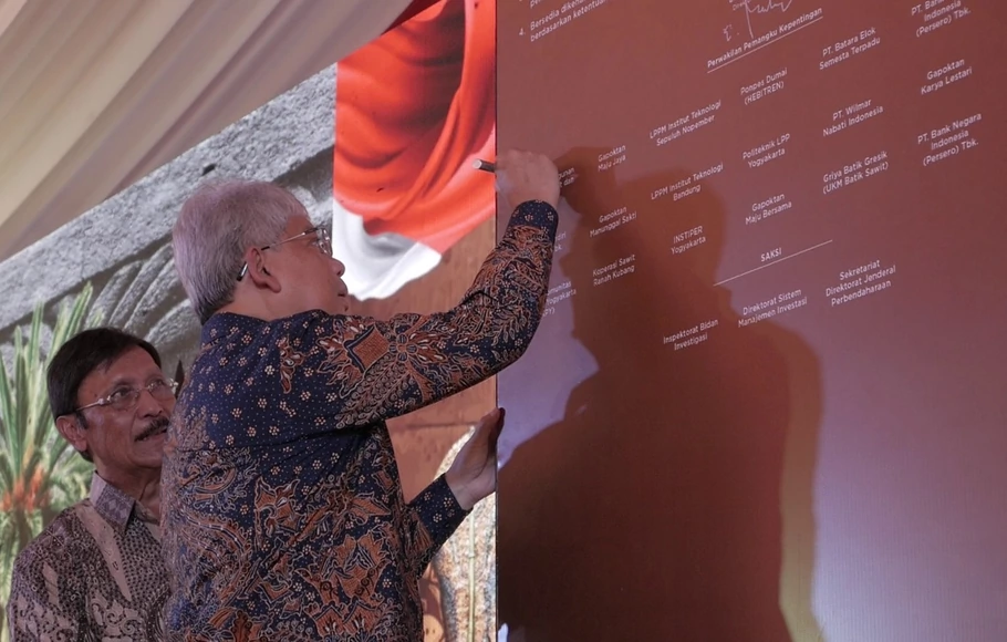 PT Bank Pembangunan Daerah Jawa Barat dan Banten Tbk (BJBR) atau bank bjb menandatangani pakta integritas dengan Badan Pengelola Dana Perkebunan Kelapa Sawit (BPDPKS) untuk mendukung iklim bisnis yang baik.