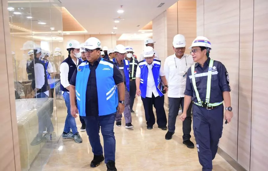 Komisaris Utama merangkap Komisaris Independen PT PP (Persero) Tbk, Andi Gani Nena Wea, bersama jajaran manajemen perseroan melakukan kunjungan kerja ke tiga lokasi proyek yang berada di Jakarta dan Tangerang, 29 September 2022. 
