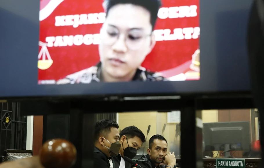 Sidang tuntutan kasus Binomo Indra Kenz di ruang sidang utama Pengadilan Negeri Kota Tangerang, Tangerang, Banten, Rabu 5 Oktober 2022.
