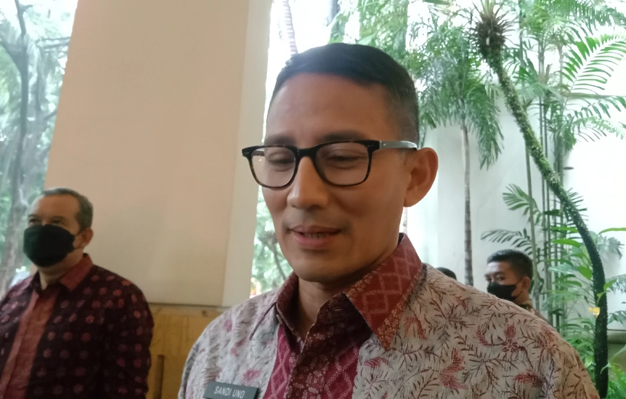 Sandiaga Uno saat menghadiri peluncuran buku biografi Luhut Pandjaitan di The Dharmawangsa, Jakarta Selatan, Jumat, 7 Oktober 2022. 