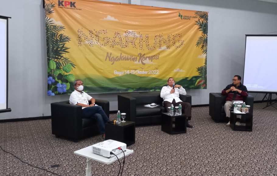 Wakil Ketua KPK Alexander Marwata, Ketua Dewas KPK Tumpak Hatorangan Panggabean, dan Kabag Pemberitaan KPK Ali Fikri di Bogor, Jumat, 14 Oktober 2022.