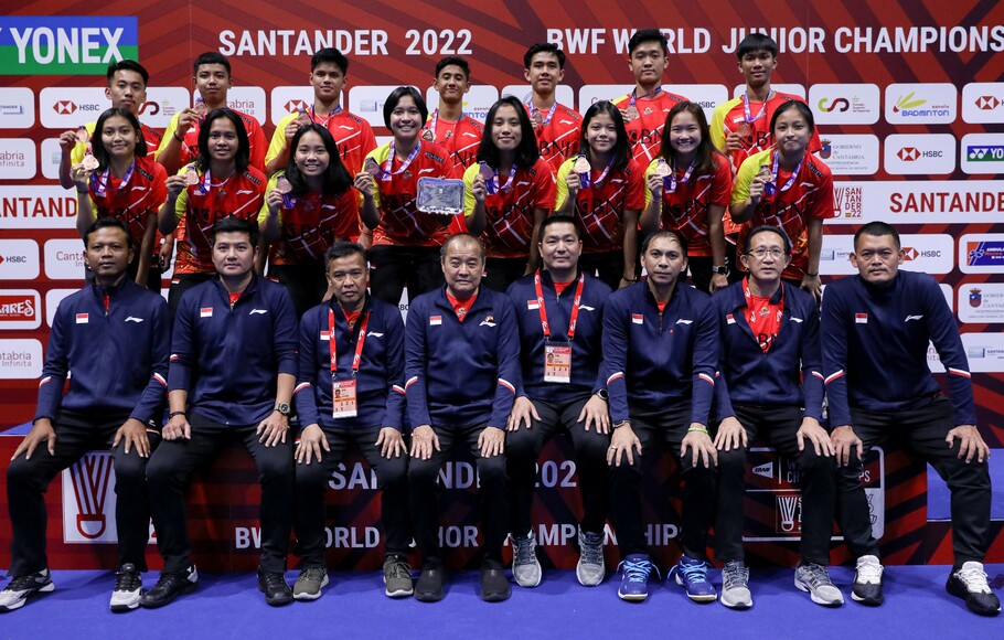 Tim junior Indonesia yang bertanding di Piala Suhandinata 2022 di Santander, Spanyol.