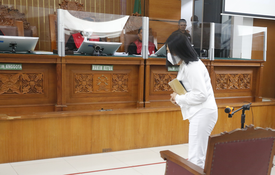 Terdakwa kasus pembunuhan Brigadir Yosua Hutabarat, Putri Candrawathi mengikuti sidang PN Jakarta Selatan di Jakarta, Rabu, 26 Oktober 2022. Sidang itu beragenda mendengarkan pembacaan putusan sela.