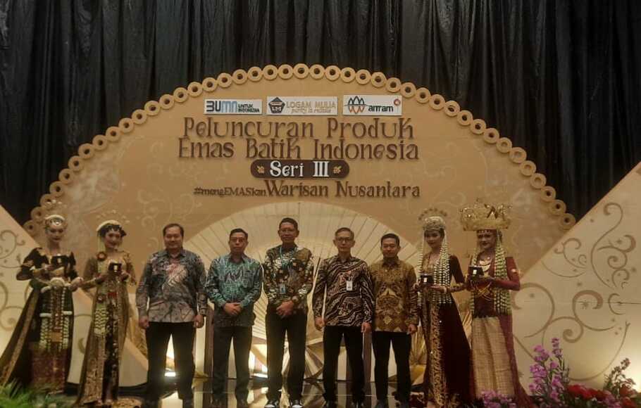 Peluncuran produk emas batik Indonesia Seri III Antam Logam Mulia, di Hotel The Sultan Jakarta, Kamis (27/10/2022).