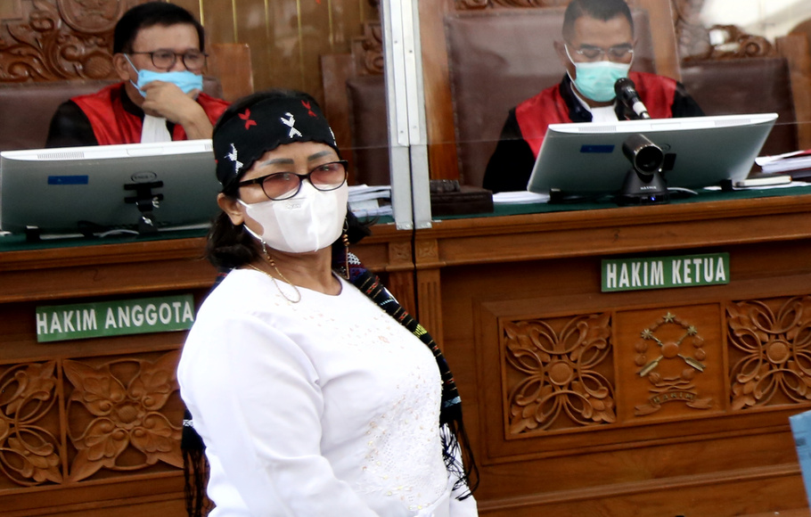 Ibunda Brigadir Yosua, Rosti Simanjuntak dalam persidangan kasus pembunuhan berencana anaknya, di PN Jakarta Selatan, Selasa, 1 November 2022.