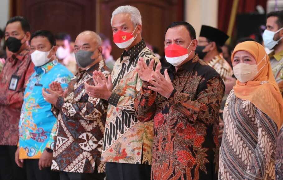 Gubernur Jawa Tengah Hadiri Hari Antikorupsi Sedunia di Surabaya pada 1 Desember 2022.