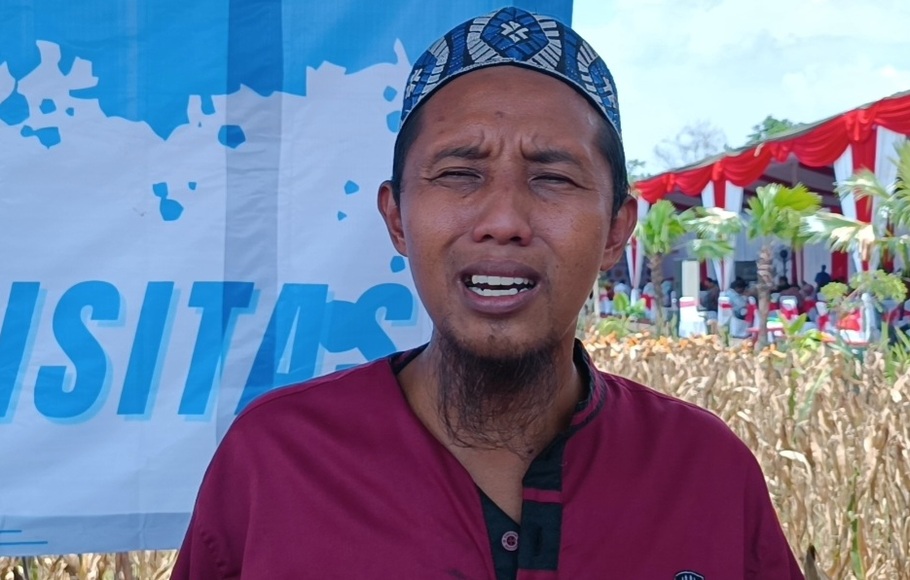 Mantan narapidana terorisme (napiter) Pujianto alias Raider Bakiyah saat menghadiri panen jagung di kawasan terpadu nusantara (KTN) di Turen, Kabupaten Malang, Kamis 8 Desember 2022.