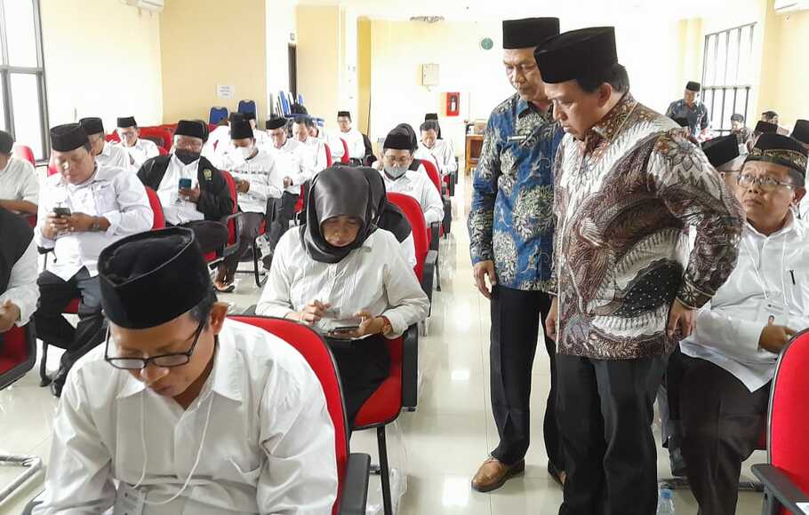 Calon petugas haji sedang menjalani seleksi dengan skema computer assested test (CAT) atau komputerisasi di Jakarta, Rabu 25 Januari 2023.