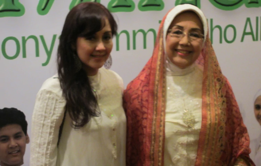 Nani Wijaya dan Cahya Kamila, pemeran film Ummi Aminah