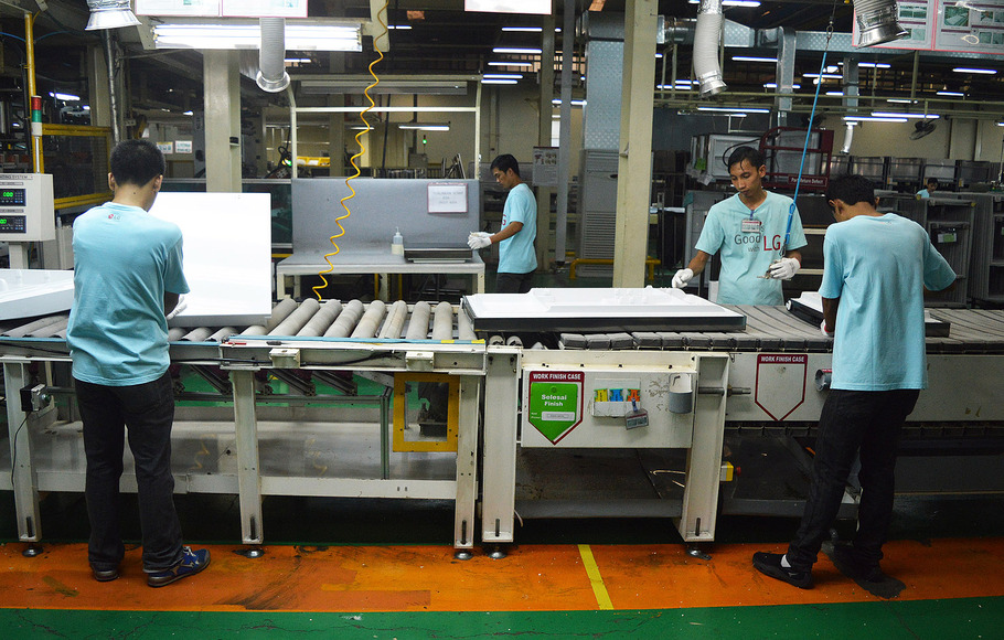 Mengintip Proses Produksi di Pabrik LG Electronics ...