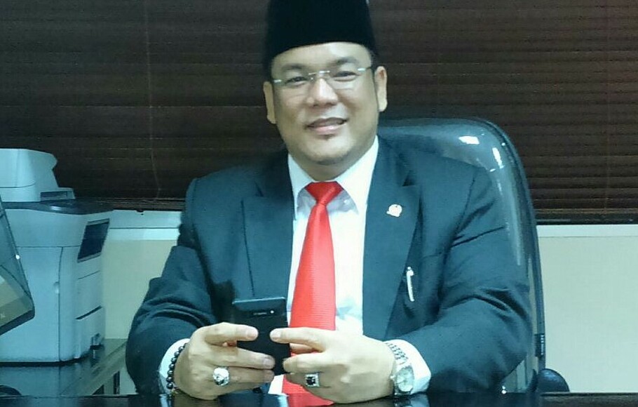Anggota Komisi VII DPR dari Fraksi Partai Demokrasi Indonesia Perjuangan (PDIP) Yulian Gunhar.