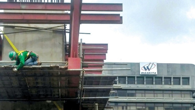 Salah satu kegiatan konstruksi Waskita Karya. Foto: Arief