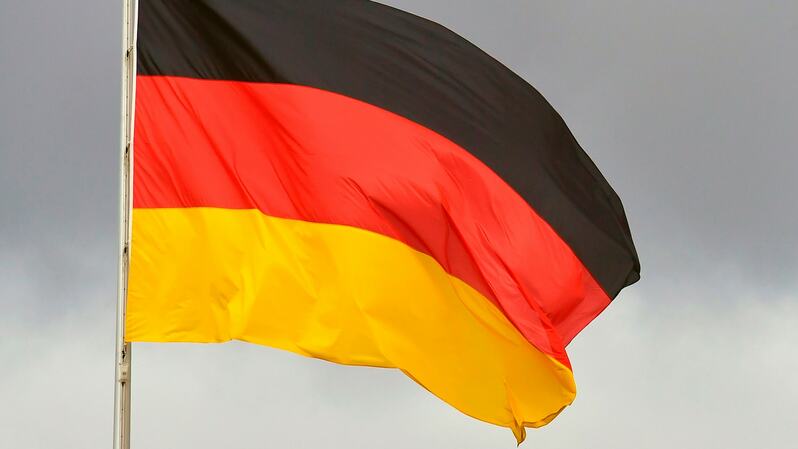 Bendera Jerman. AFP/JOHN MACDOUGALL 