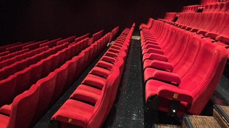 Cinema XXI menjalankan sejumlah prosedur pembersihan yang meliputi general cleaning dan penyemprotan cairan disinfektan anti-virus di seluruh lingkungan bioskop