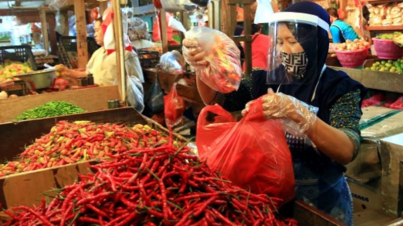 Kesiapan pasar tradisional hadapi masa new normal. Foto: SP/Joanito De Saojoao
