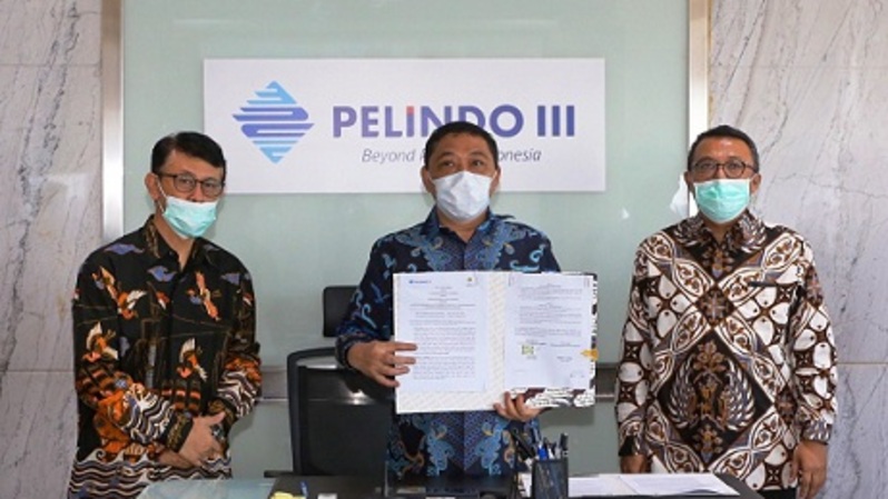 Penandatanganan memorandum of understanding (MoU) oleh PT Pelindo III dan Hipmi.