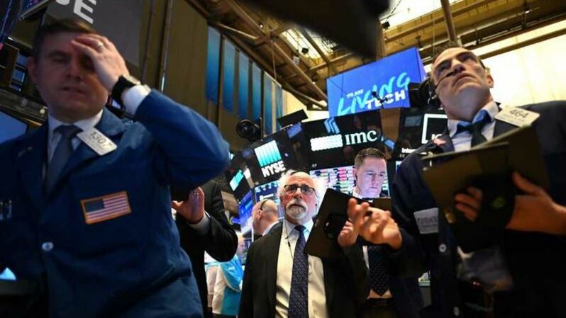 Ilustrasi bursa saham AS Wall Street. ( Foto: AFP / Johannes Eisele )