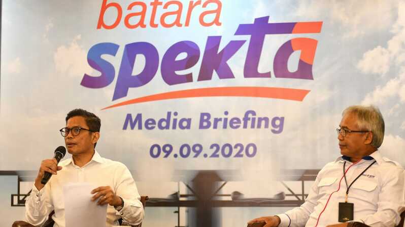 Pahala N Mansury selaku Direkur Utama BTN dan Jasmin Direktur Distribution & Retail Funding BTN saat paparan media terkait Program Spekta di Jakarta (9/9/2020).