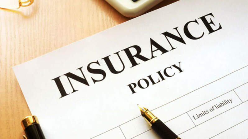 Ilustrasi kontrak kebijakan asuransi ( Foto: m.economictimes.com )