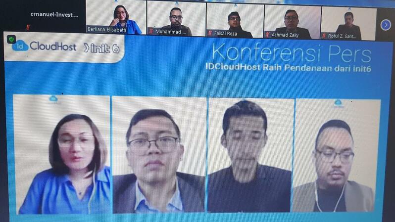 Konferensi pers virtual investasi Init 6 di IDCloudHost. Tampak Ahmad Zaky (dua dari kiri bawah) ikut konferensi pers. (IST)