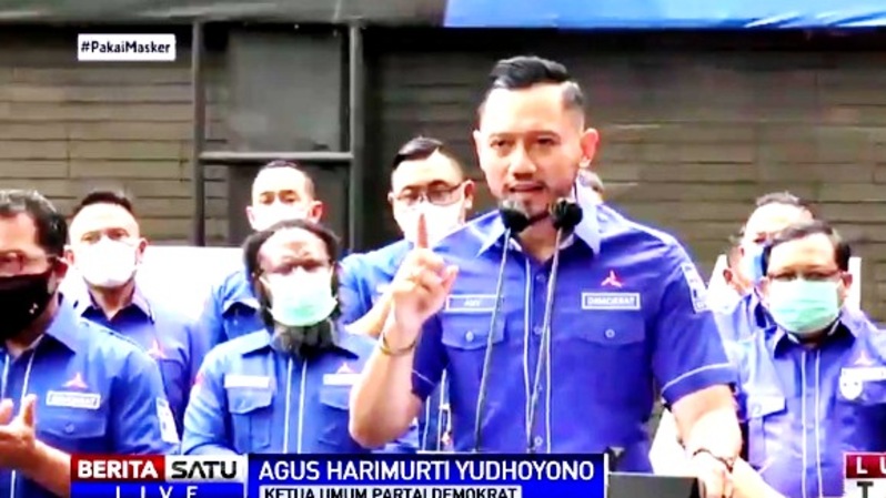 Ketua Umum Partai Demokrat Agus Harimurti Yudhoyono (AHY) memberikan tanggapan atas keputusan Kemkumham yang menolak KLB Deli Serdang, Rabu (31/3/2021). Sumber: BSTV