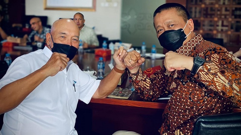 Komisaris Garuda Indonesia Peter F Gontha dan Direktur Utama Garuda Indonesia Irfan Setiaputra terjangkit Covid-19. Foto: IST
