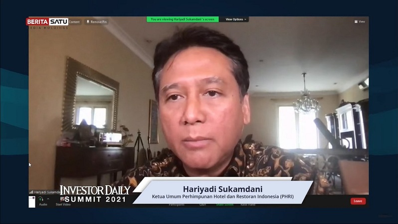 Hariyadi Sukamdani, Ketua Umum Perhimpunan Hotel dan Restoran Indonesia (PHRI) dalam acara Investor Daily Summit 2021 hari ke-3 pada Sesi Memacu Pariwisata, Membangun Ekonomi Daerah, Kamis (15/7/2021). Foto: Investor Daily/David Gita Roza 