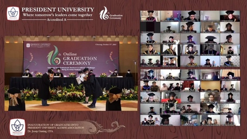 Wisuda ke-16 President University yang berlangsung secara online
