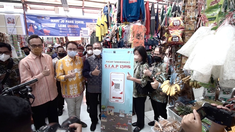 Peluncuran Program Pasar dan Pusat Perbelanjaan SIAP (Sehat, Inovatif, dan Aman Pakai) QRIS di Kabupaten Minahasa, Provinsi Sulawesi Utara, pada Jumat (5/11/2021). (ist)