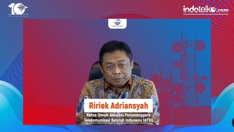 Ketua Umum Asosiasi Penyelenggara Telekomunikasi Seluruh Indonesia (ATSI) Ririek Adriansyah  dalam diskusi akhir tahun 