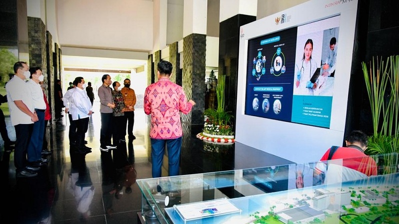 Presiden Jokowi di sela acara groundbreaking RS Bali International Hotel di Kawasan Wisata Sanur, Kota Denpasar, Provinsi Bali, Senin (27/12/2021). Foto: BPMI Setpres