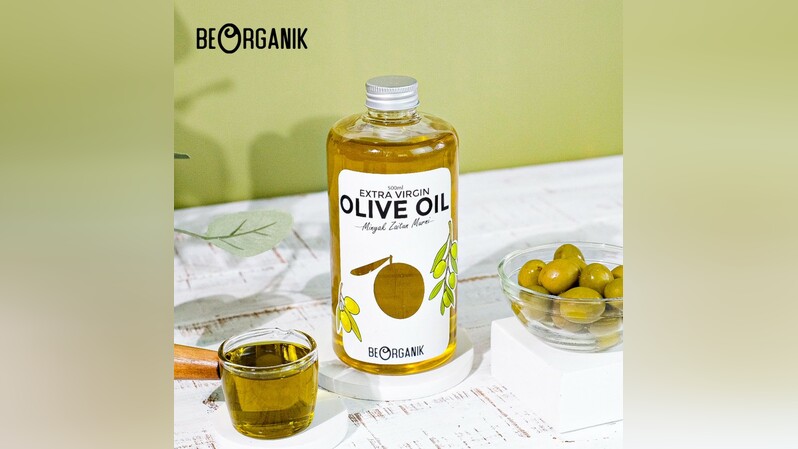 Olive Oil (minyak zaitun) yang ditanam secara organik