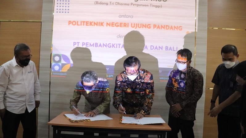 Penandatanganan kerjasama PT Pembangkita Jawa-Bali dengan PNUP, Kamis (27/1/2022).