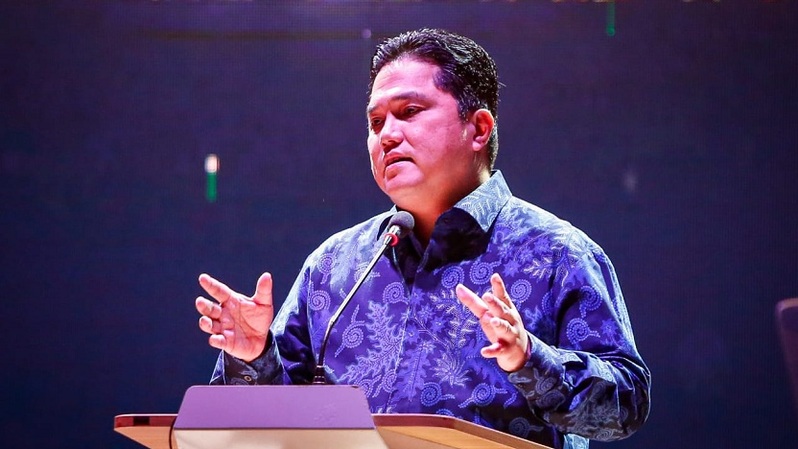 Menteri BUMN Erick Thohir hadir dalam dalam acara Pidato Kebudayaan dan  Zulkifli  Hasan Award di Auditorium Perpustakaan Nasional, Jakarta, Sabtu (29/1/2022). Foto: BeritasatuPhoto/Ruht Semiono