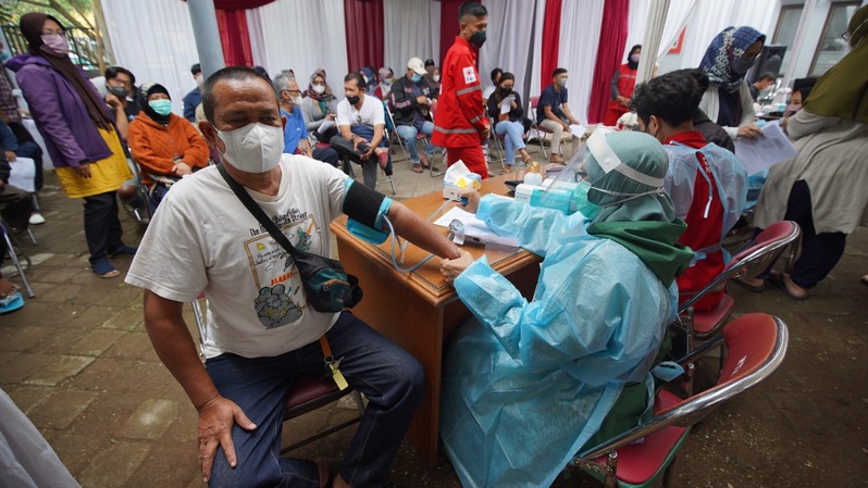 Kegiatan vaksinasi pada 29-30 Maret 2022 di Markas Palang Merah Indonesia (PMI), Kecamatan Soreang, Kabupaten Bandung, Jawa Barat.
