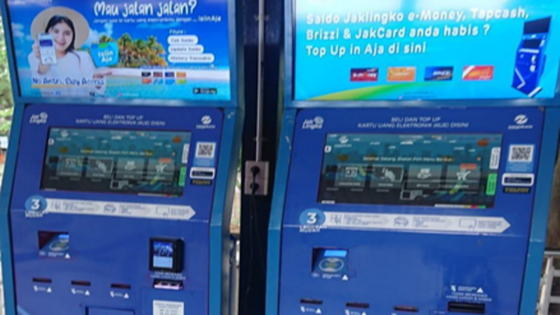 Vending Machine Kasirku di Halte TransJakarta