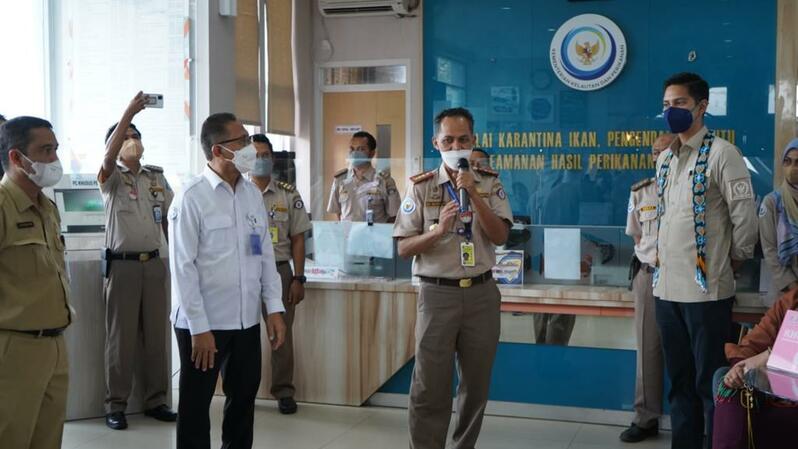 Anggota Komisi IV DPR bersama Kementerian Kelautan dan Perikanan (KKP) melakukan kunjungan ke Kalimantan Timur, Selasa 19 April 2022. (Foto: Dok. KKP)