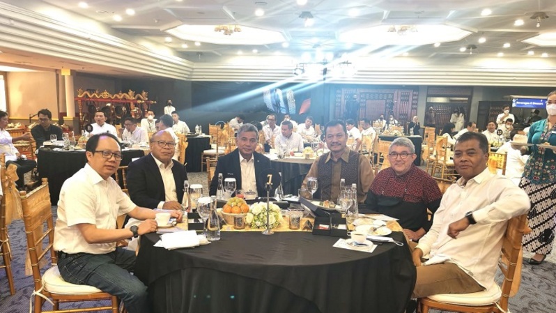 Direktur Utama BRI Sunarso pada acara Halal Bi Halal bersama para pemimpin redaksi di Jakarta, Jumat (13/5/2022).