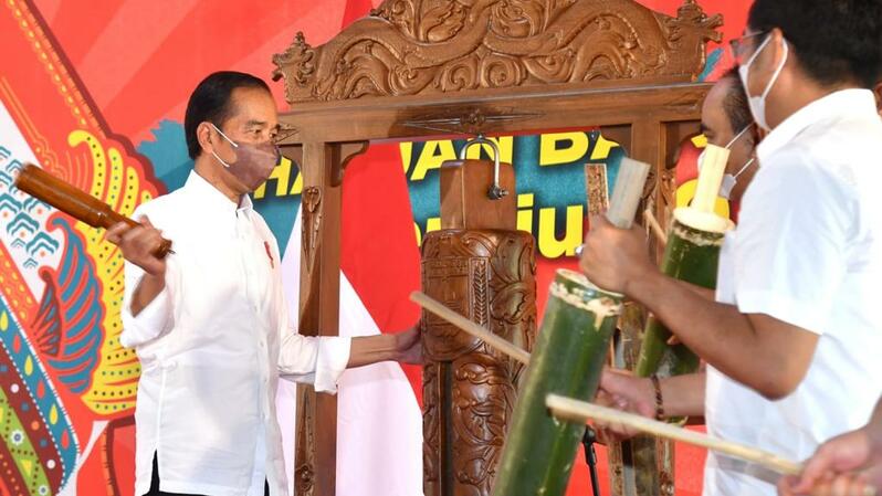 Presiden Jokowi  saat meresmikan Pembukaan Rapat Kerja Nasional V Projo Tahun 2022 di Kabupaten Magelang, pada Sabtu (21/5/2022). 