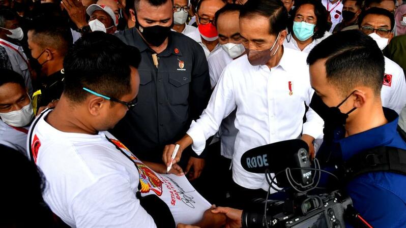 Presiden Jokowi saat meresmikan Pembukaan Rapat Kerja Nasional V Projo Tahun 2022 di Kabupaten Magelang, Jawa Tengah, Sabtu (21/5/2022). 