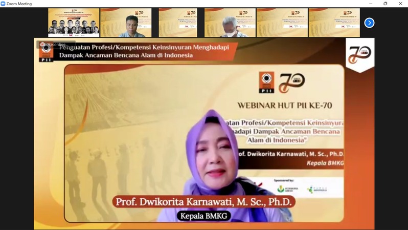 Kepala Badan Meteorologi, Klimatologi, dan Geofisika (BMKG), Dwikorita Karnawati  dalam Webinar HUT Persatuan Insinyur Indonesia (PII) ke-70, Sabtu (4/6/2022). 
