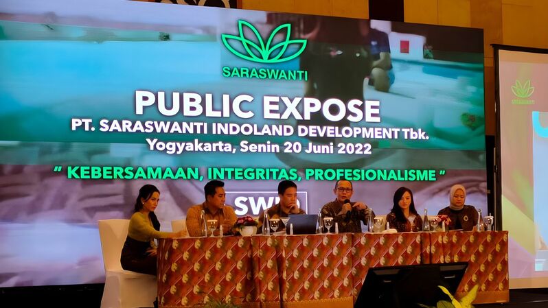 Manajemen PT Saraswanti Indoland Development Tbk menggelar paparan publik terkait rencana melantai di Bursa Efek Indonesia (BEI), di Yogyakarta, Senin (20/6/2022)