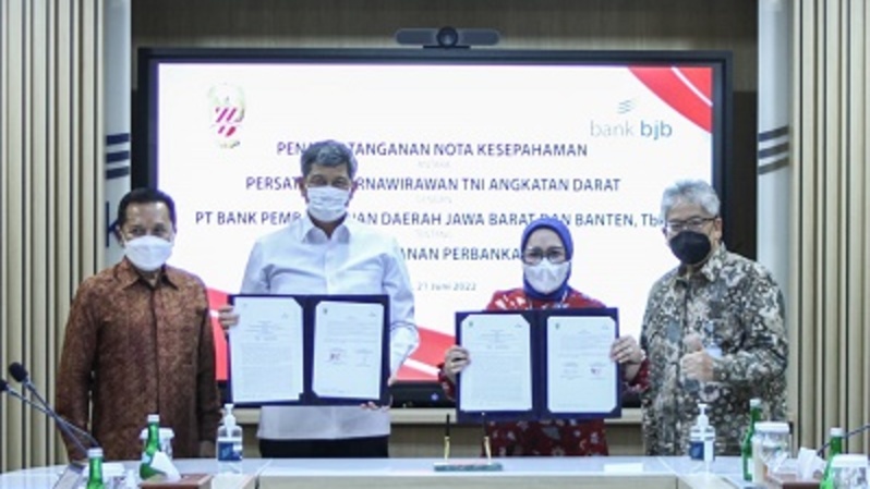 Penandatanganan Kerja Sama Bank BJB dan Persatuan Purnawirawan TNI - AD